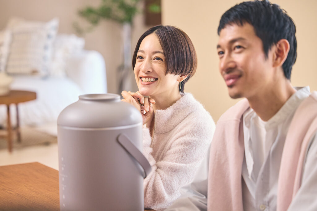 ふたりが待ち望んだ、美しい加湿器の話